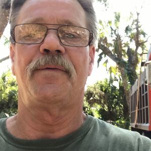 Meet your Posher, Gregory